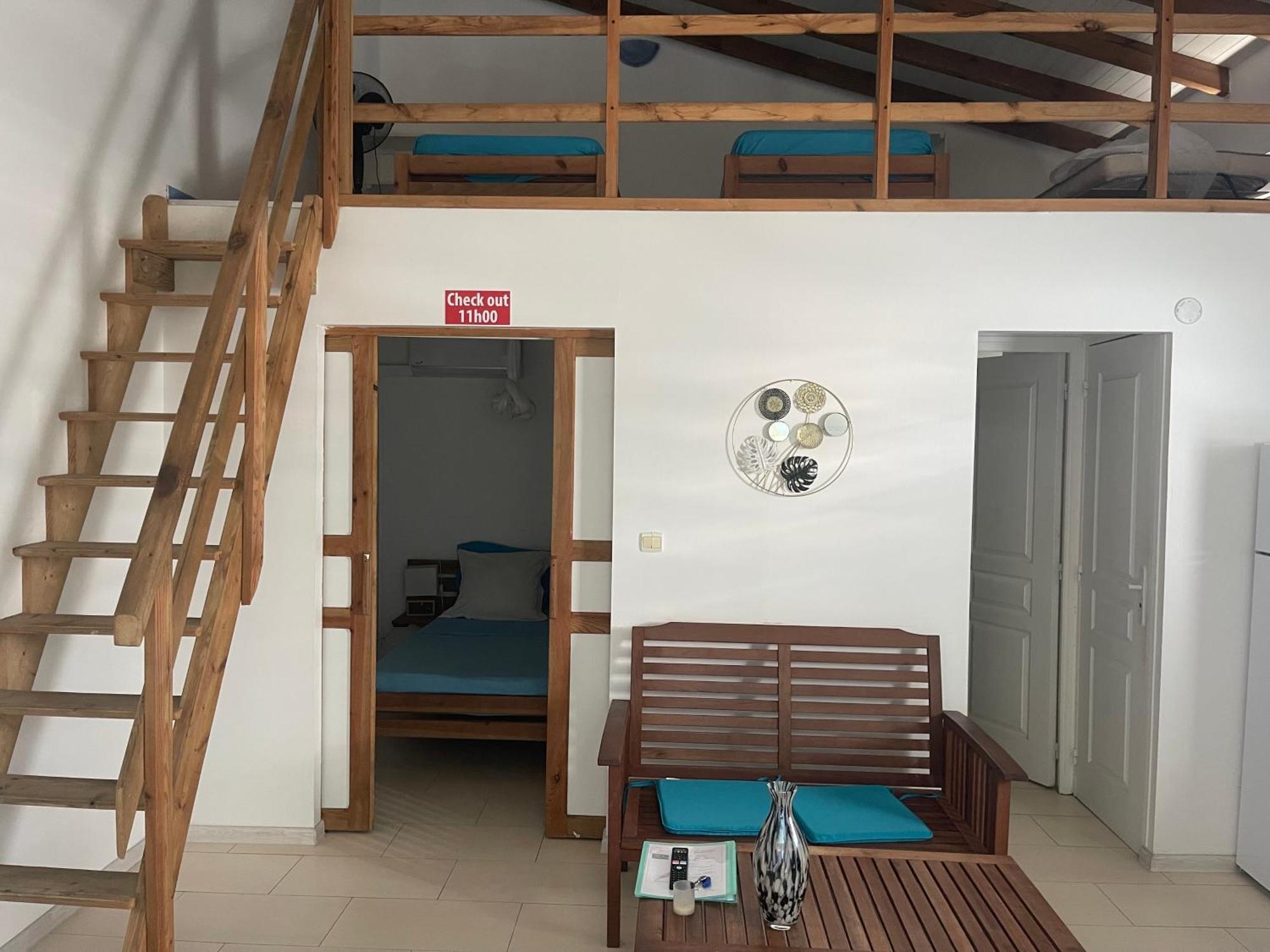 Bungalows Malueva 1 Chambre Et 1 Mezzanine A 5Min De La Plage De La Caravelle Sainte-Anne  Exterior foto