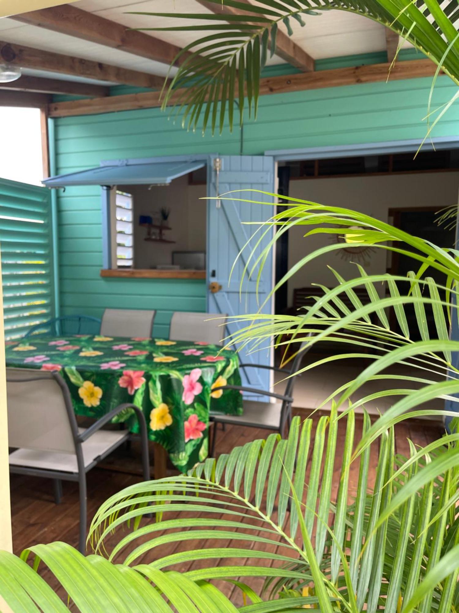 Bungalows Malueva 1 Chambre Et 1 Mezzanine A 5Min De La Plage De La Caravelle Sainte-Anne  Exterior foto
